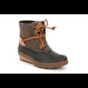 Sperry wool boots